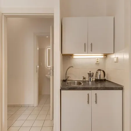 King's Road Ξενοδοχείο με διαμερίσματα 4*