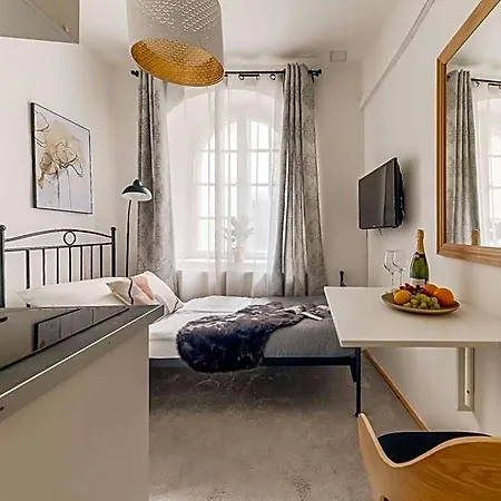 King's Road Hotel apartamentowy Praga