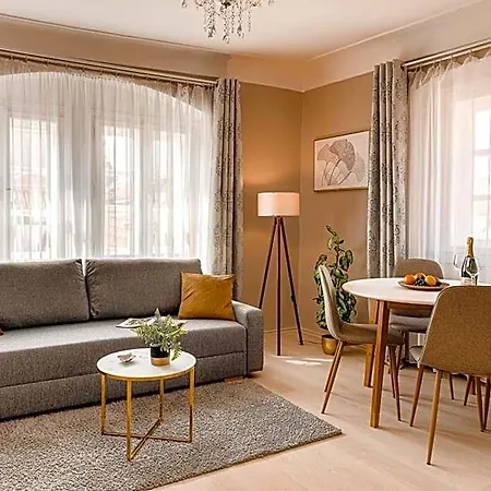 Hotel apartamentowy King's Road Praga
