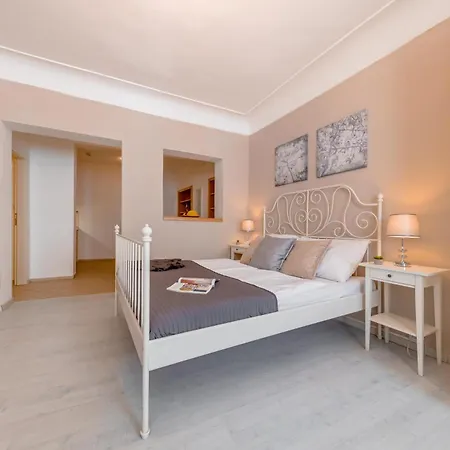 King's Road 4* Prag