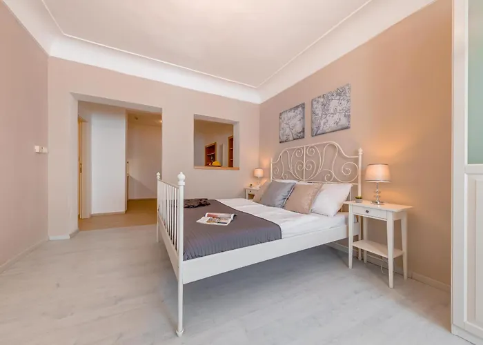 King's Road 4* Prag